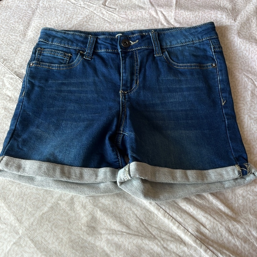 Eddie Bauer girls blue denim shorts in size 16